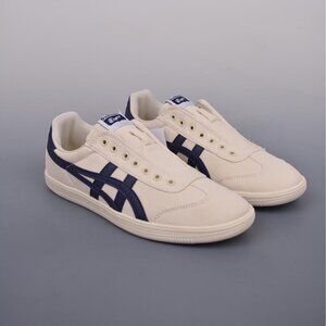 NWT Onitsuka Tiger Tokuten Canvas Laceless Sneakers